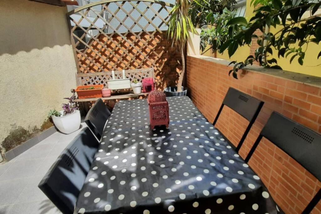 Charming Sunny Terrace / One Bedroom Apartment ลิสบอน ภายนอก รูปภาพ