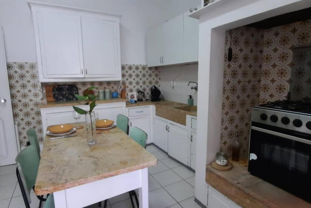 Charming Sunny Terrace / One Bedroom Apartment ลิสบอน ภายนอก รูปภาพ